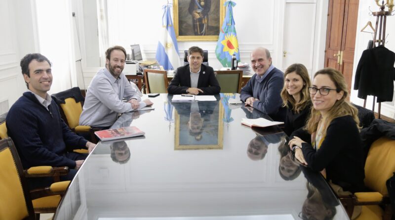 Kicillof recibió al representante del BID en la Argentina