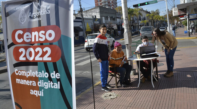 El Municipio de Tigre asesora a la comunidad sobre el Censo Digital 2022 con postas en todo el distrito