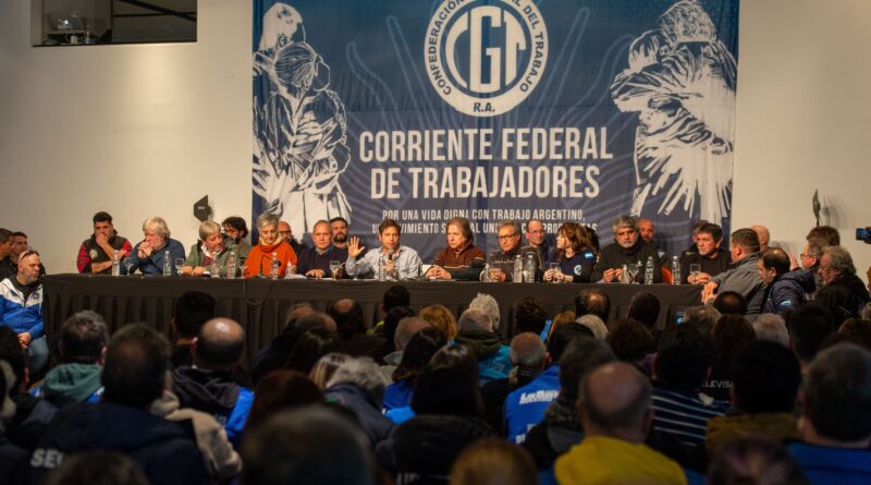 Kicillof participó del cierre del Congreso Nacional de la Corriente Federal de Trabajadores de la CGT