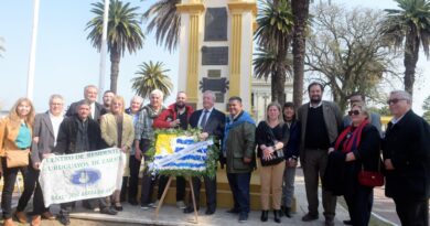 Los Concejales del Frente de Todos de Tigre participaron del Aniversario de la Independencia de Uruguay en Carmelo