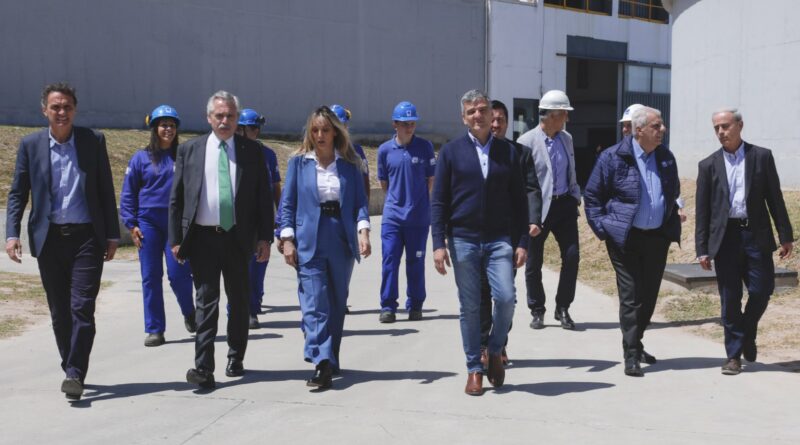 Alberto Fernández, Katopodis y Malena Galmarini inauguraron un nuevo módulo de la Planta Depuradora de Hurlingham