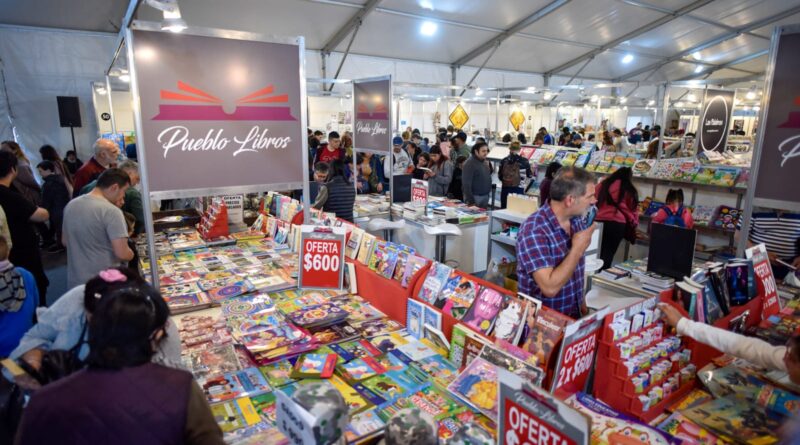 Más de 200.000 personas visitaron la Feria del Libro de Malvinas Argentinas