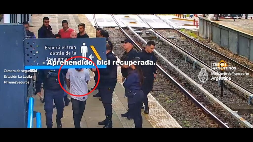 Robó una bicicleta fuera de la estación, escapó en tren y fue detenido gracias a la aplicación Trenes seguros