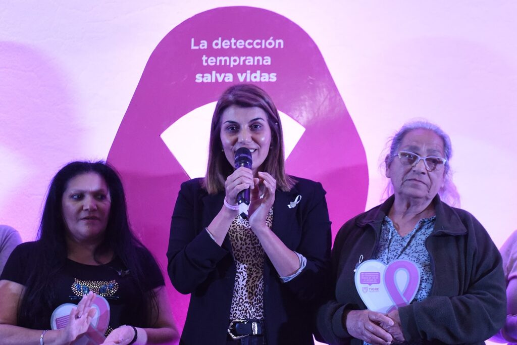 Junto a mujeres referentes de instituciones, el Municipio de Tigre realizó un encuentro de concientización sobre la detección temprana del cáncer de mama