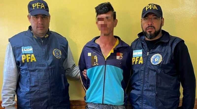 Se había fugado a Paraguay tras dos homicidios en 2016 y lo detienen cuando regresó en micro
