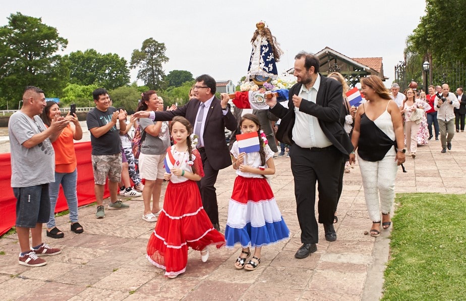 Paraguay fue la Nación hermana protagonista en el ciclo "Entrelazando Pueblos"
