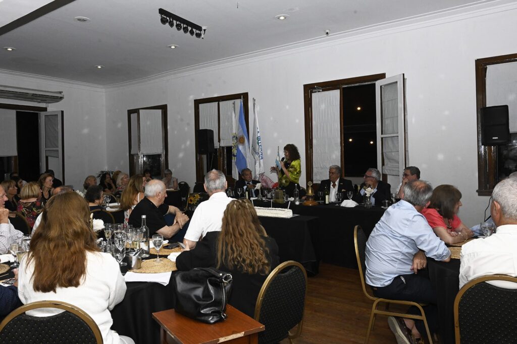 Julio Zamora participó de la celebración por el 91° aniversario del Rotary Club de Tigre centro
