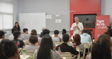 En el CUT, el Municipio de Tigre y la Universidad de San Isidro llevaron adelante una charla abierta de filosofía destinada a jóvenes