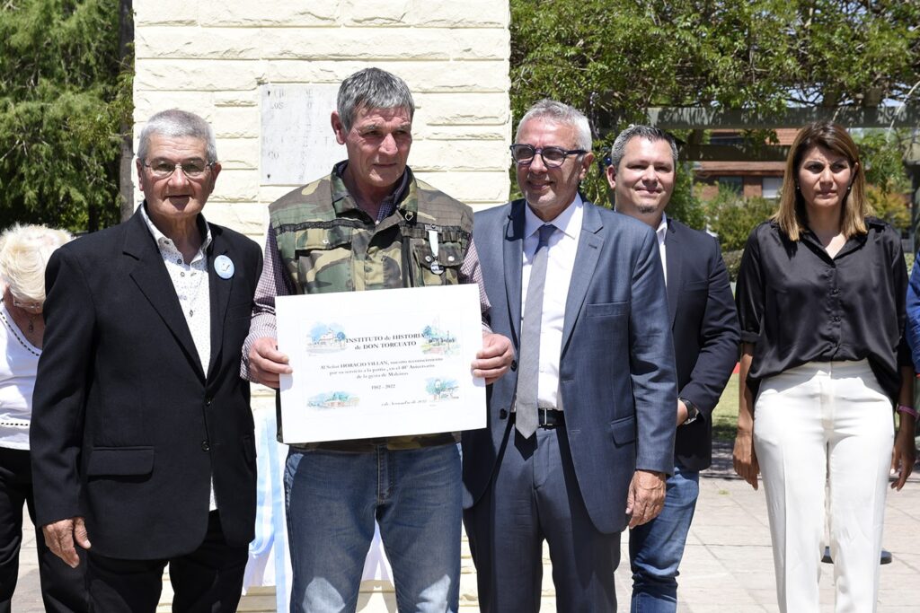 Julio Zamora acompañó a la comunidad de Don Torcuato en los festejos por su 95° aniversario
