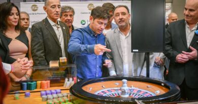 Kicillof encabezó la ceremonia que dio comienzo a la temporada en el Casino Central de Mar del Plata