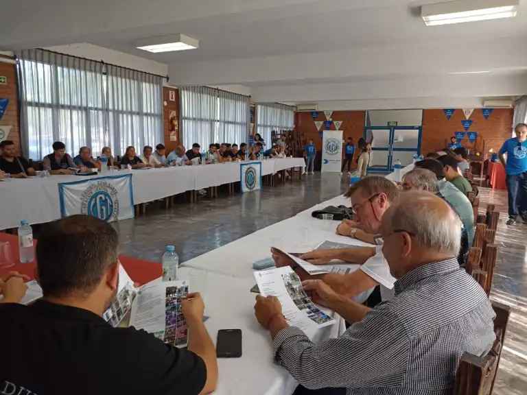 Reunión de trabajo de la CGT Zona Norte en el sindicato UECARA de Tigre