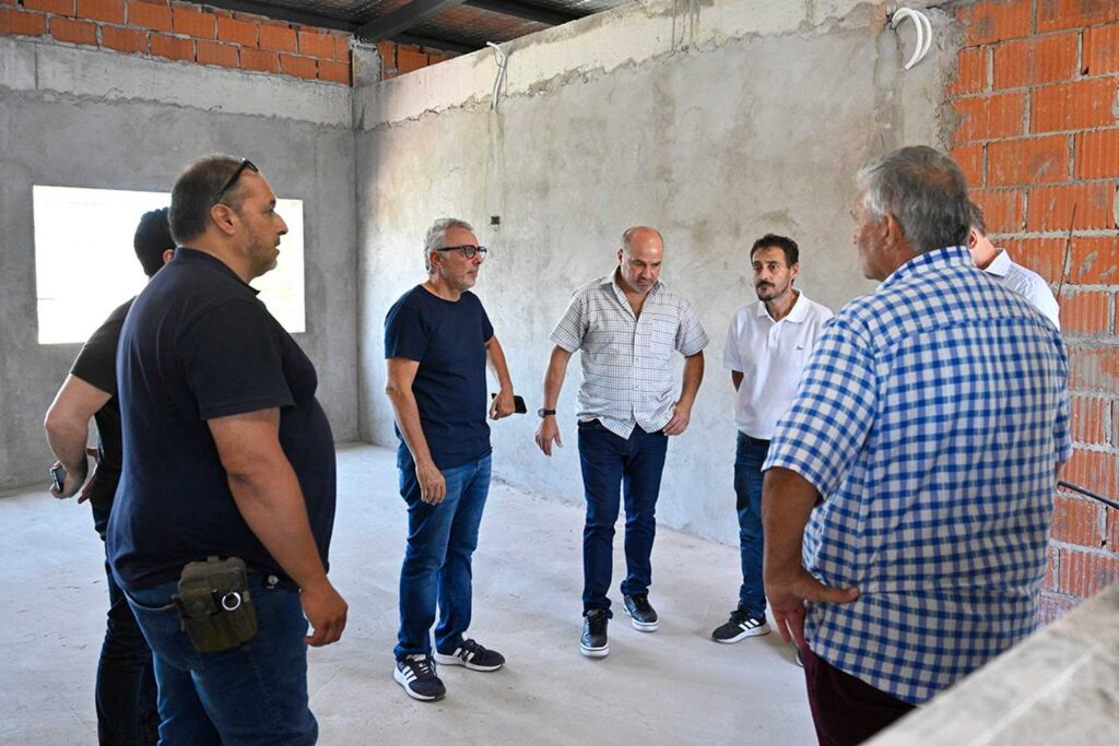 Julio Zamora inspeccionó la remodelación integral de la Escuela Técnica N° 2 de Ricardo Rojas
