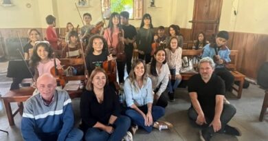 Malena Galmarini llevó adelante la gestión para que jóvenes de Tigre puedan asistir al Encuentro de Orquestas 2023 en Bariloche