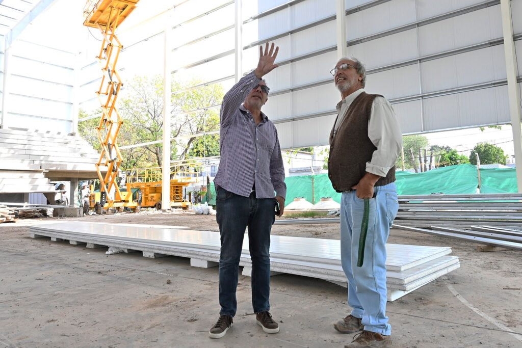 Julio Zamora monitoreó la continuación de las obras para el nuevo microestadio de Benavídez